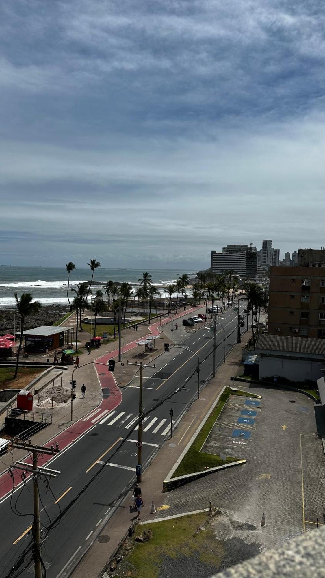 Apartamento Inteiro Frente Ao Mar De Ondina Салвадор Екстериор снимка